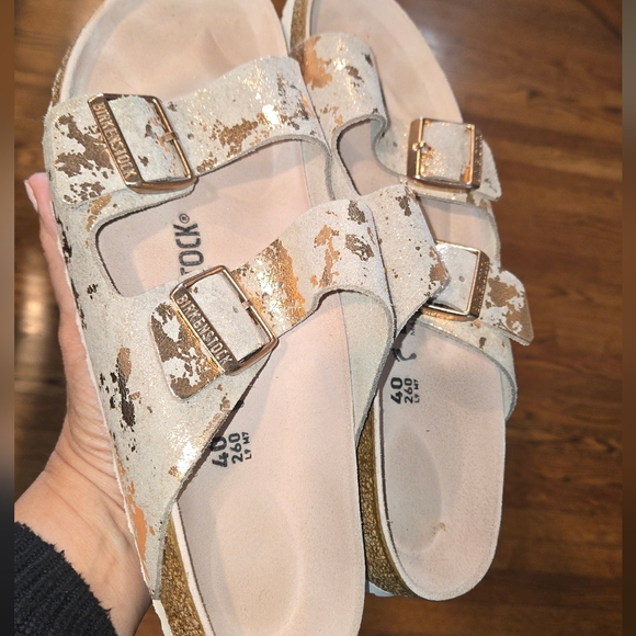 COPY - Birkenstock Metallic- Rose Gold Sandals Size 40 Womens 9 - Picture 2 of 3